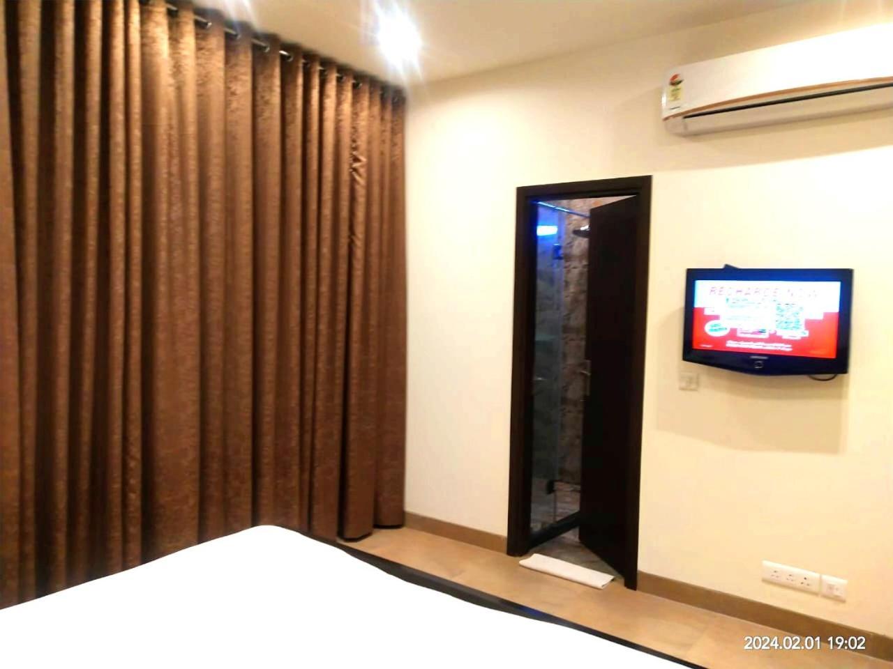 When In Gurgaon - Artemis Hospital 1 Min Walk, Fortis & Medanta 4 Mins Drive Exteriér fotografie